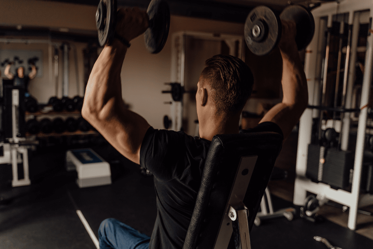 How to Use a Seated Shoulder Press Machine Correctly